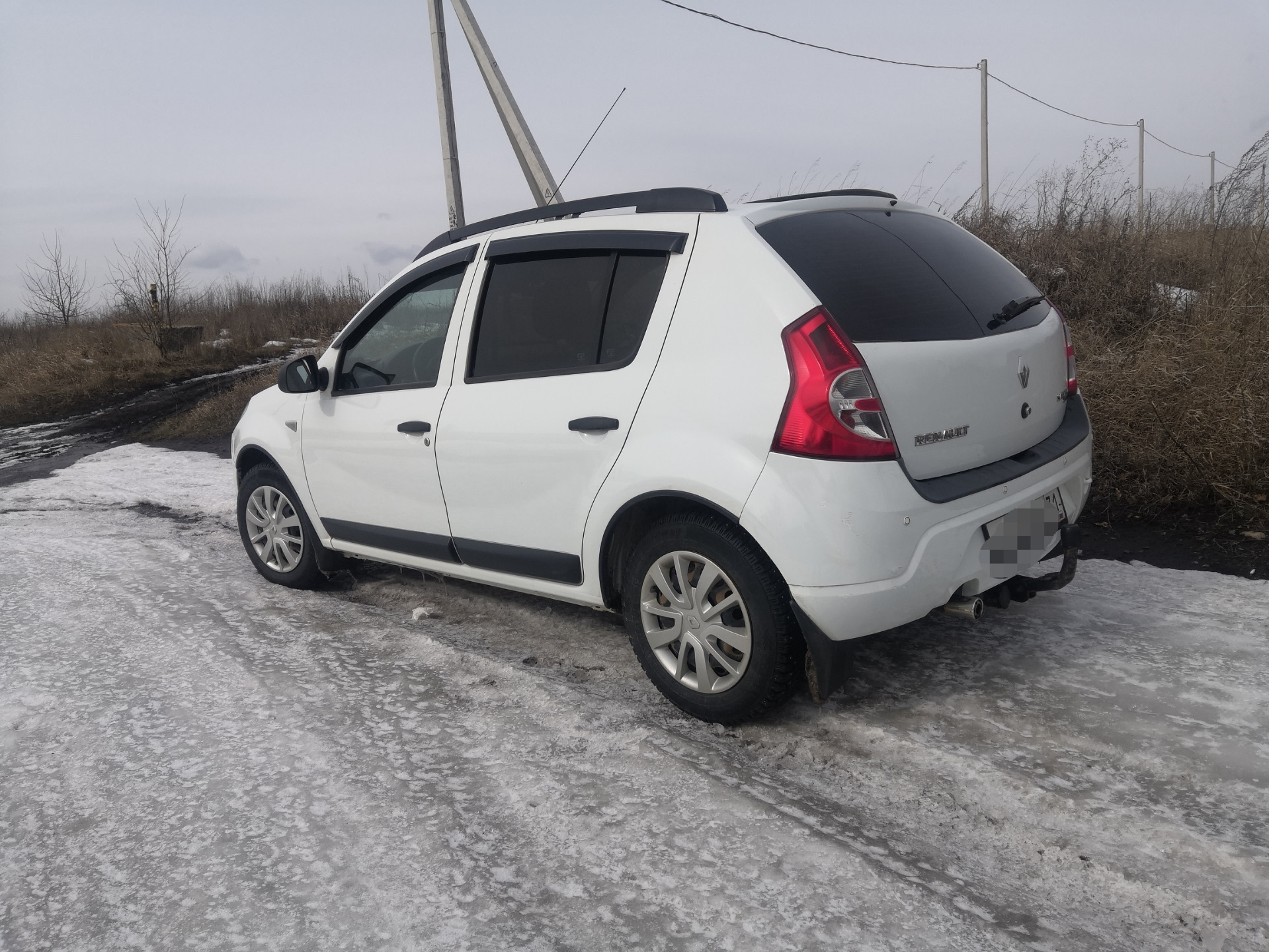 Renault sandero stepway cross. Renault sandero клиренс. Sandero stepway клиренс. Рено сандеро степвей клиренс дорожный просвет. Клиренс сандеро степвей 2.
