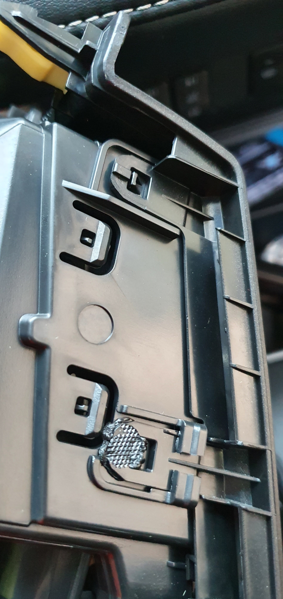 Распиновка магнитолы тойота рав 4 2016