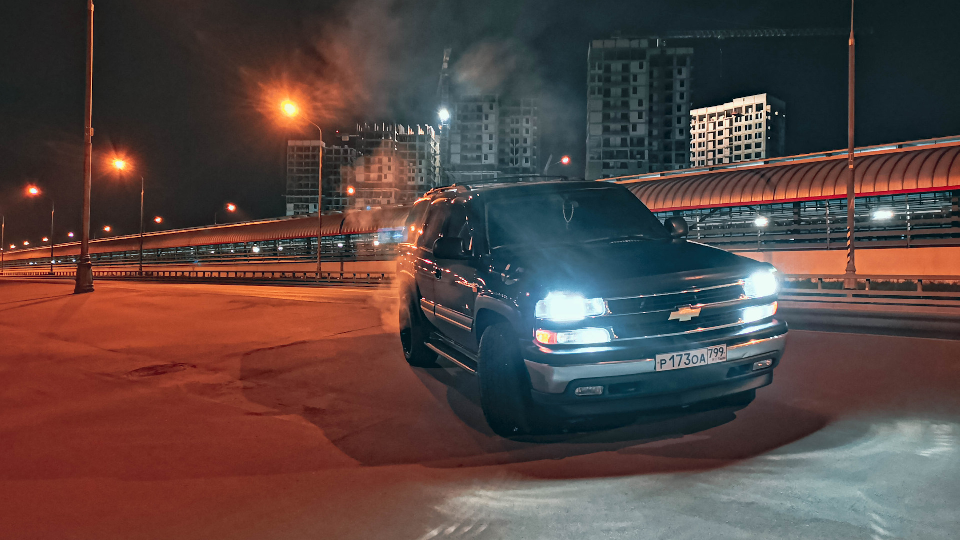 Chevrolet Tahoe (GMT800) 5.3 бензиновый 2006 | ФРАЕР на DRIVE2