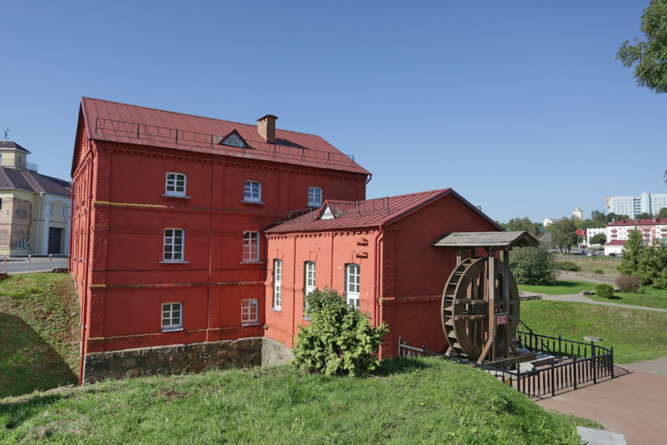 Фото в бортжурнале Toyota Sequoia (1G)