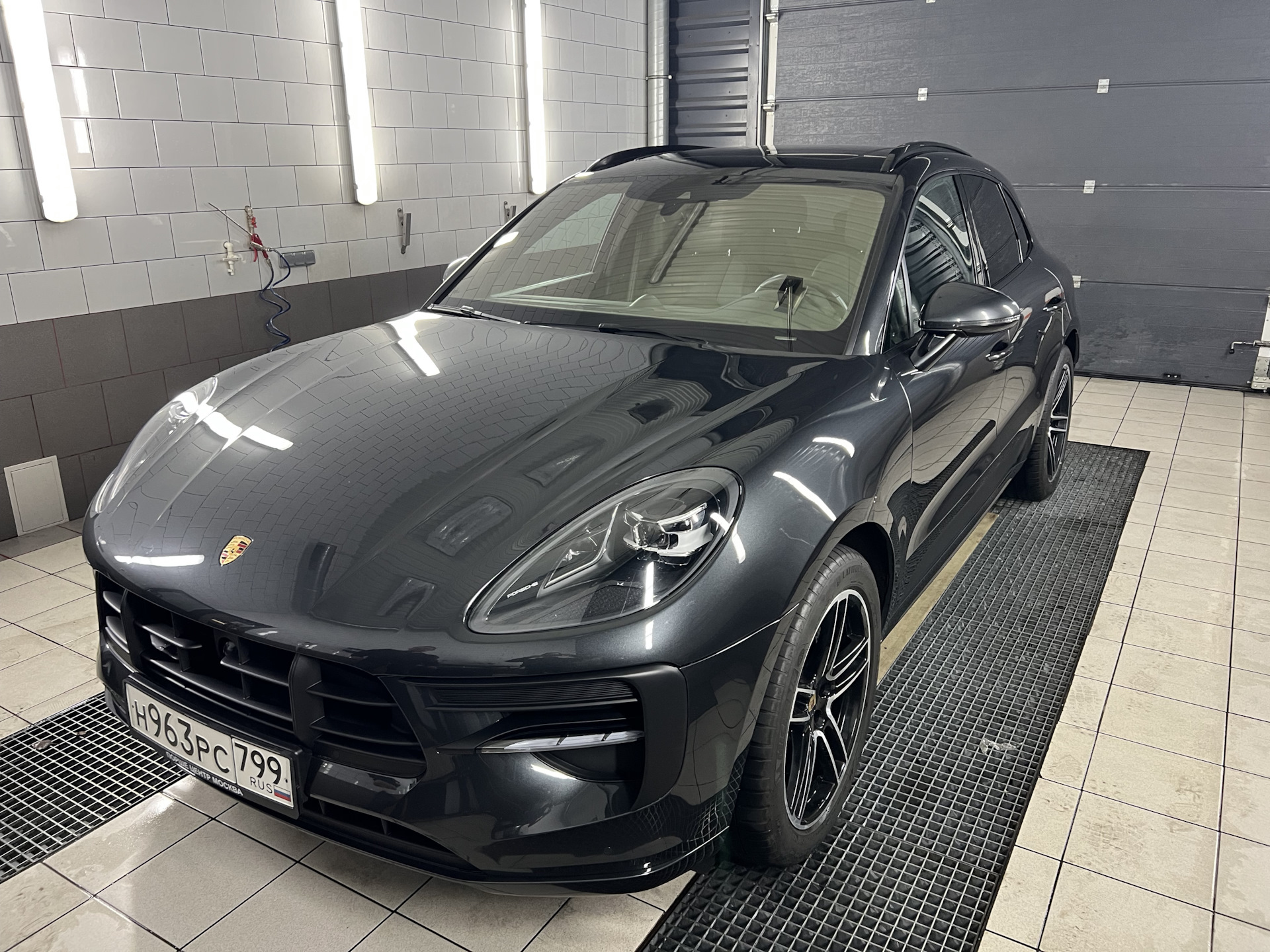 Macan в 2023 — Porsche Macan, 2 л, 2019 года | плановое ТО | DRIVE2