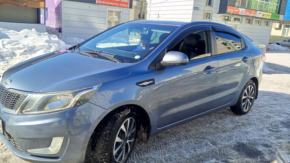 Масло моторное ГОЛД L — KIA Rio (3G), 1,6 л, 2013 года | плановое ТО ...