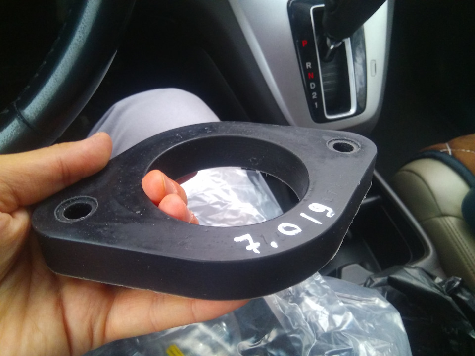 Установка Проставок 2 см и поперечных рейлингов — Honda CR-V (RM), 2,4 ...