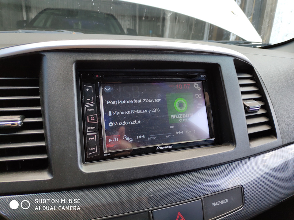 Установка нештатной и гу и кнопки на руле — Mitsubishi Lancer X, 2 л ...