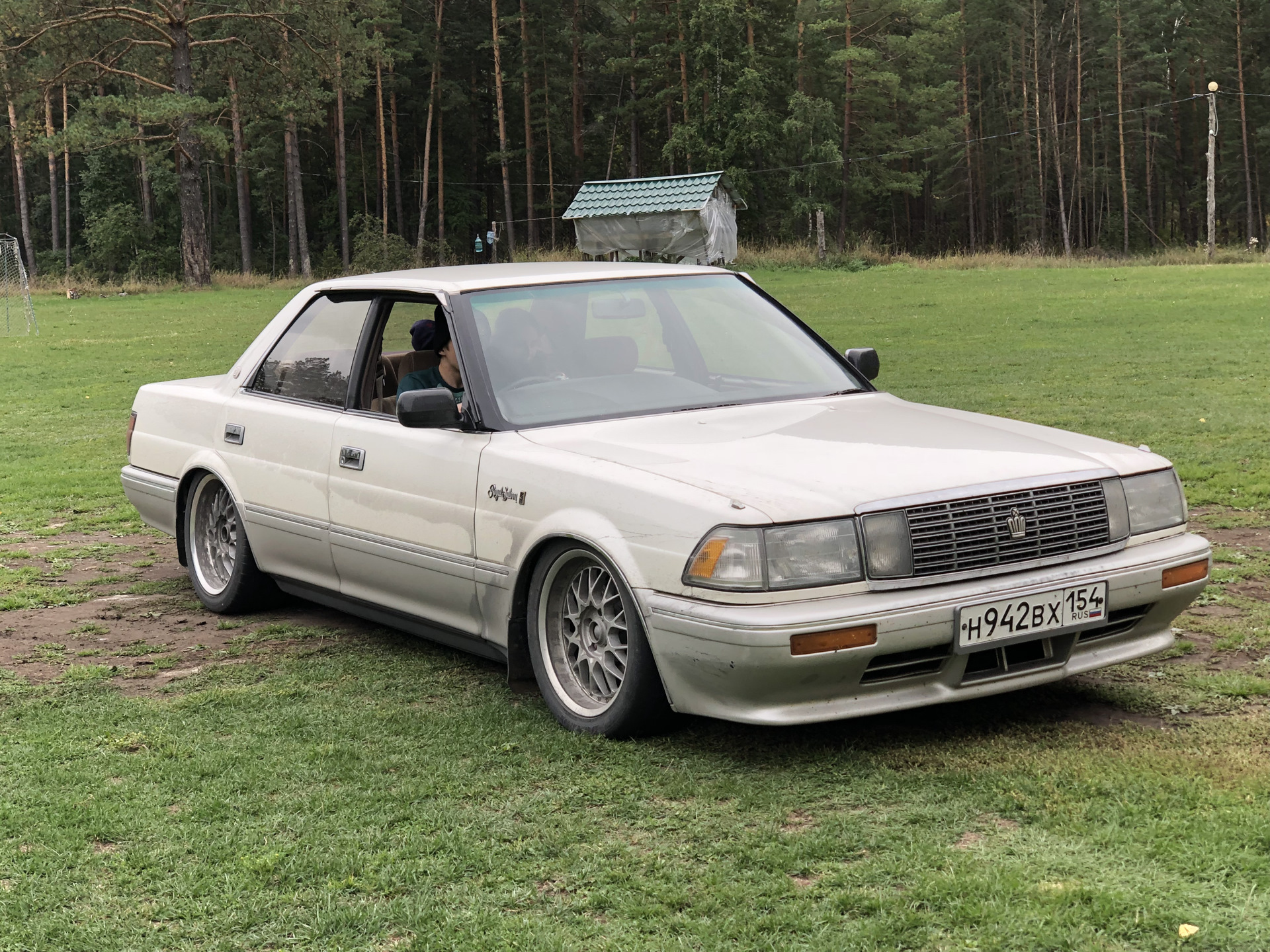 Shakotan Toyota Crown s130