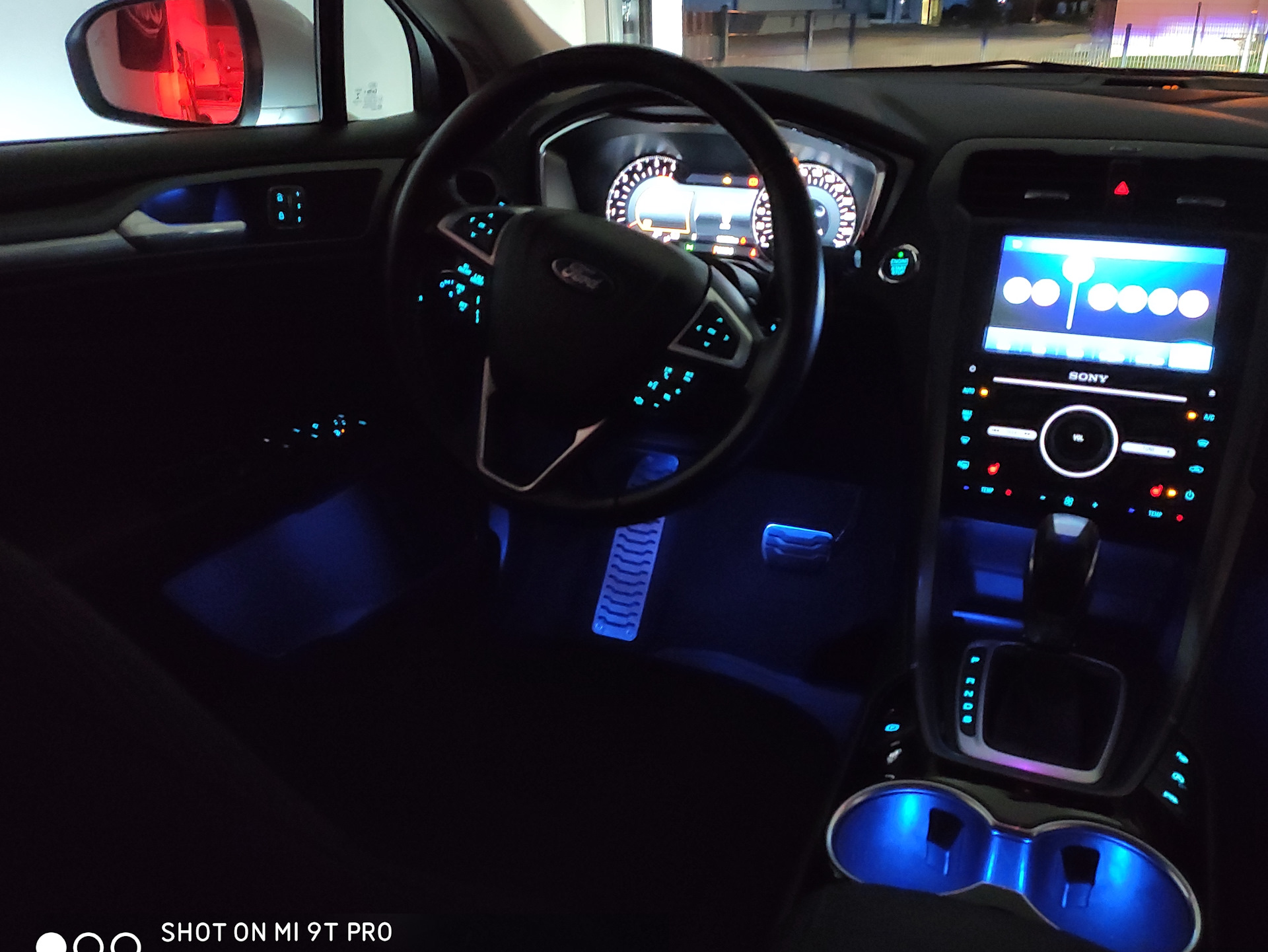 Ps5 подсветка. Ford Mondeo 5 подсветка салона. Ford Explorer 5 подсветка салона. Подсветка салона Форд Мондео 5. Подсветка салона Форд Мондео 4.