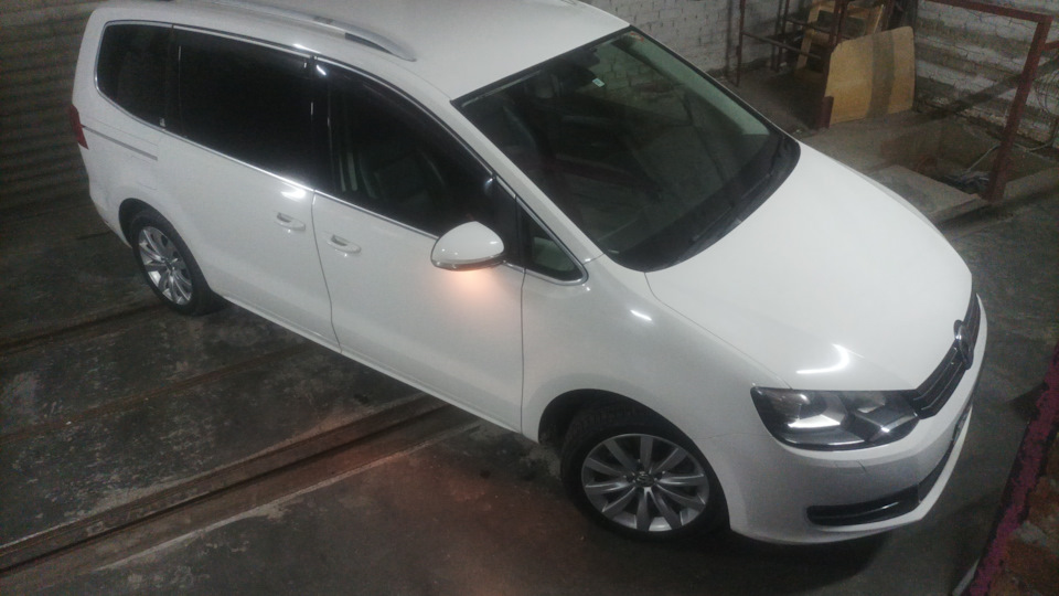 Фото в бортжурнале Volkswagen Touran (2G)