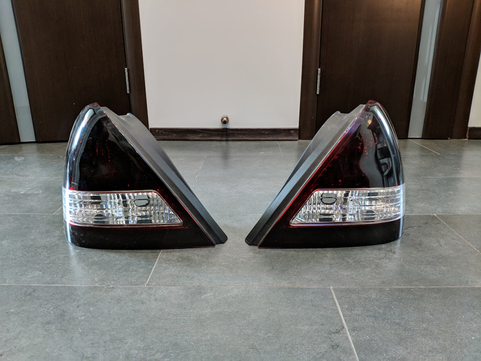 Удалил тонировочный лак с фонарей — Nissan Tiida (1G), 1,6 л, 2010 года ...