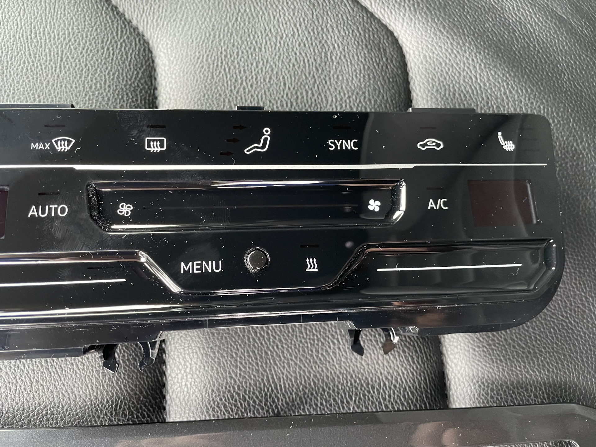 сенсорный климат на тигуан 1. климат-контроль volkswagen tiguan 2. блок климата skoda octavia сенсорный. климат контроль volkswagen passat b8. сенсорный блок климата kodiaq.