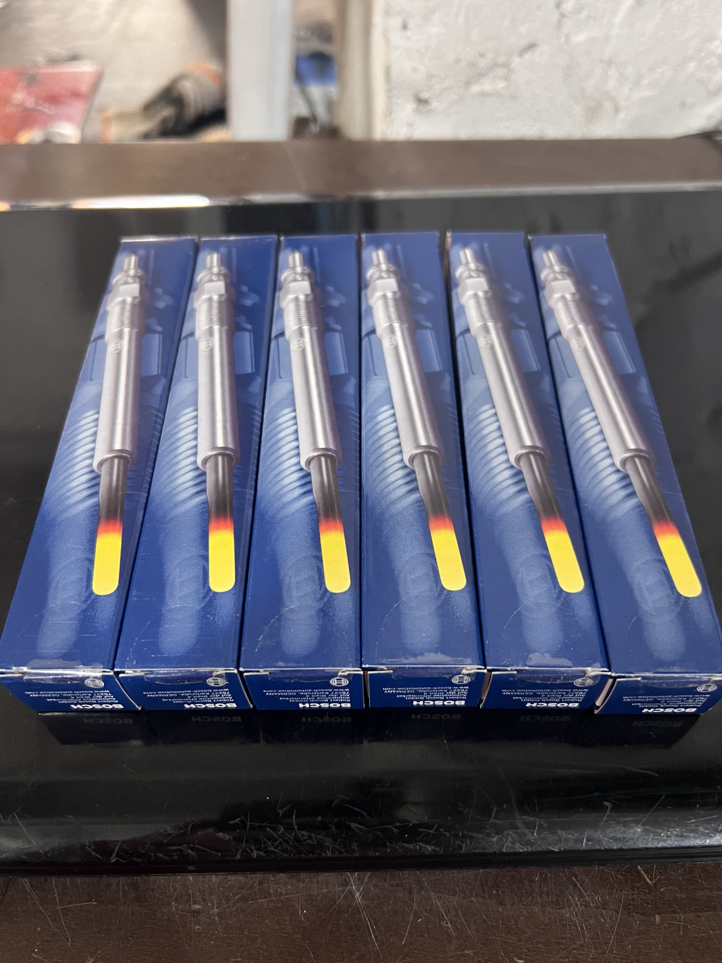 Замена свечей накаливания — Audi A6 (C7), 3 л, 2011 года | плановое ТО ...