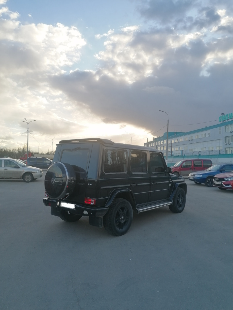 Запасное колесо Гелендваген — Mercedes-Benz G-Class (W463), 5 л, 1998 года  | тюнинг | DRIVE2