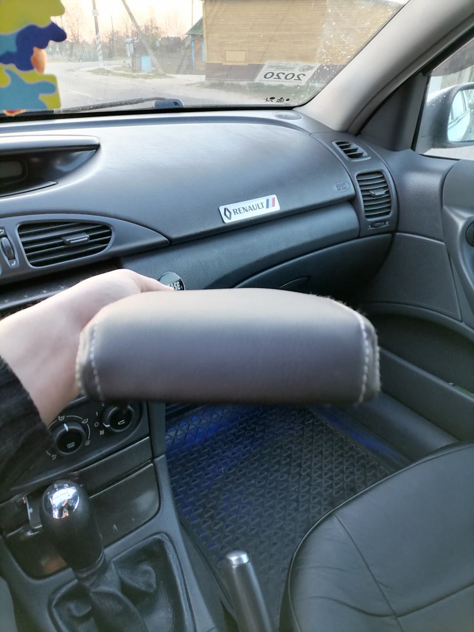Фото в бортжурнале Renault Laguna II