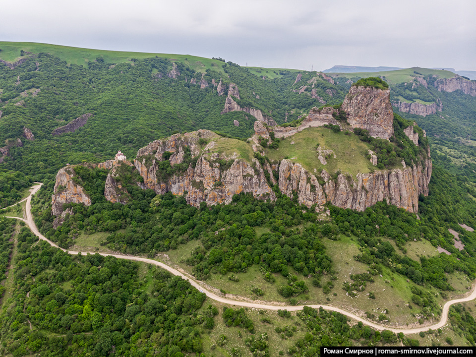 сентинский и шоанинский храмы карачаево черкесская. Смотреть фото сентинский и шоанинский храмы карачаево черкесская. Смотреть картинку сентинский и шоанинский храмы карачаево черкесская. Картинка про сентинский и шоанинский храмы карачаево черкесская. Фото сентинский и шоанинский храмы карачаево черкесская