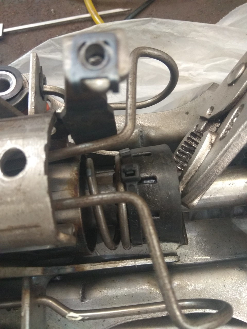 Как собрать рулевую колонку Focus 1. — Ford Focus I Sedan, 1,8 л, 2003 ...