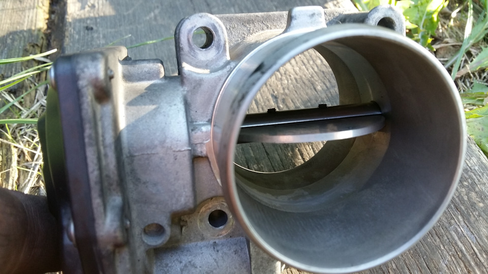 Замена датчика давления во впускном коллекторе двигателя, чистка ...