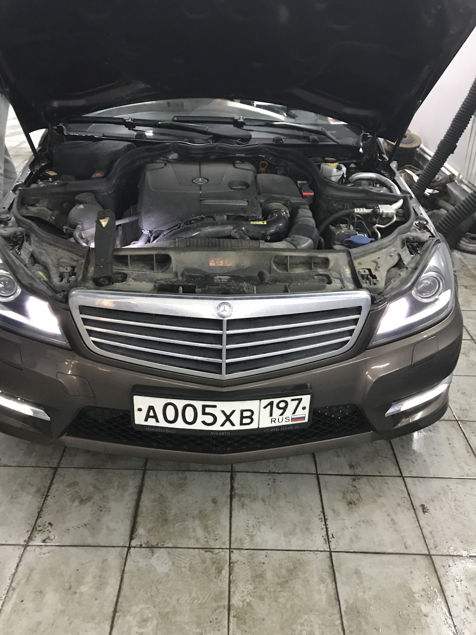 Фото в бортжурнале Mercedes-Benz C-class (W204)