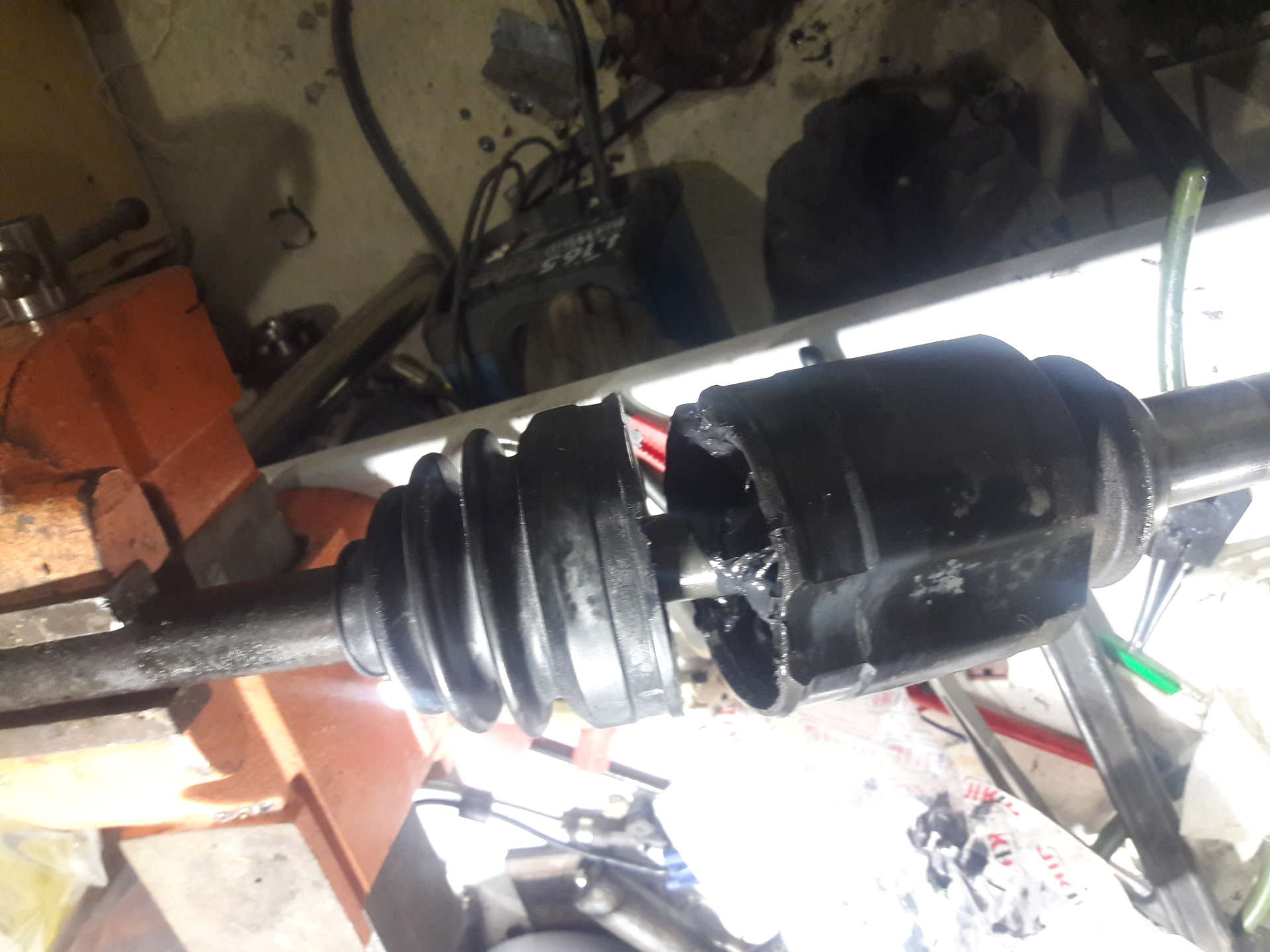 Замена пыльников и сайлентболок передней подвески — Mitsubishi ...