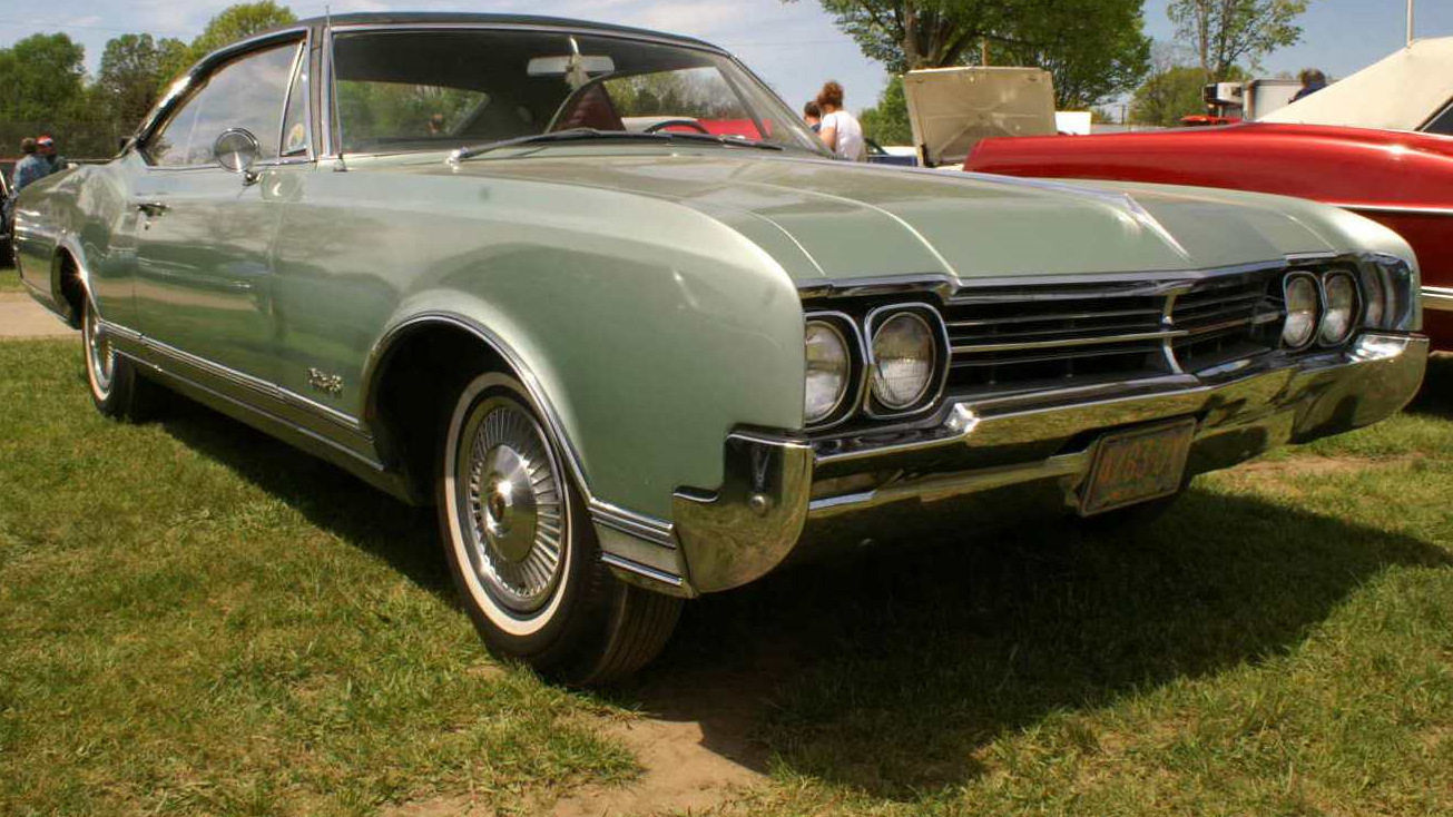 Oldsmobile f 88