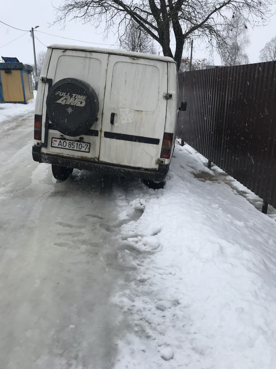 Снега много бывает — Ford Transit (4G), 2 л, 1988 года | просто так | DRIVE2