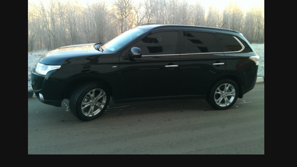 Как выглядит машина outlander Mitsubishi Outlander (3G) 2.4 бензиновый 2013 на DRIVE2