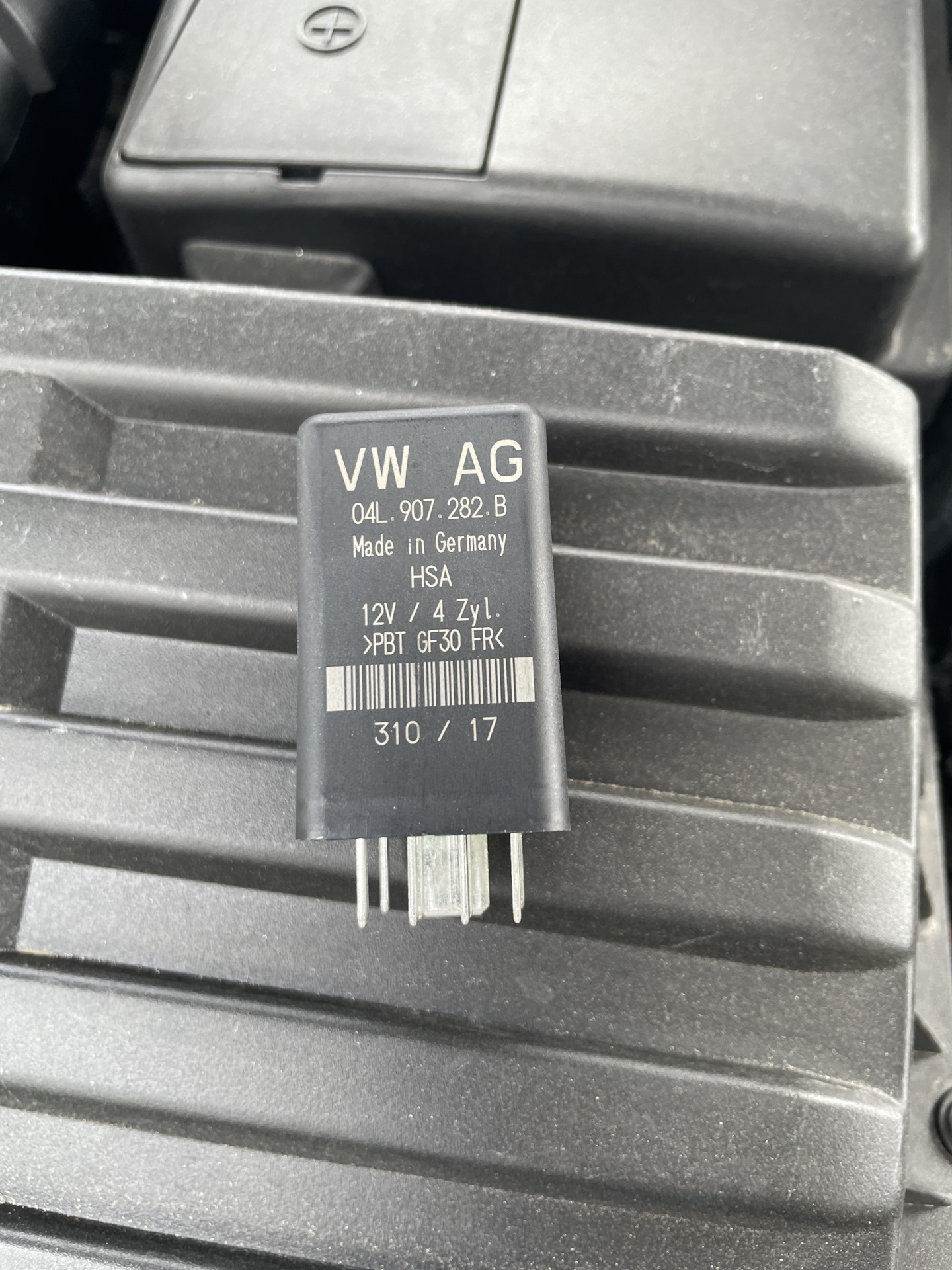Замена реле и свечи накаливания — Volkswagen Tiguan (2G), 2 л, 2018 ...