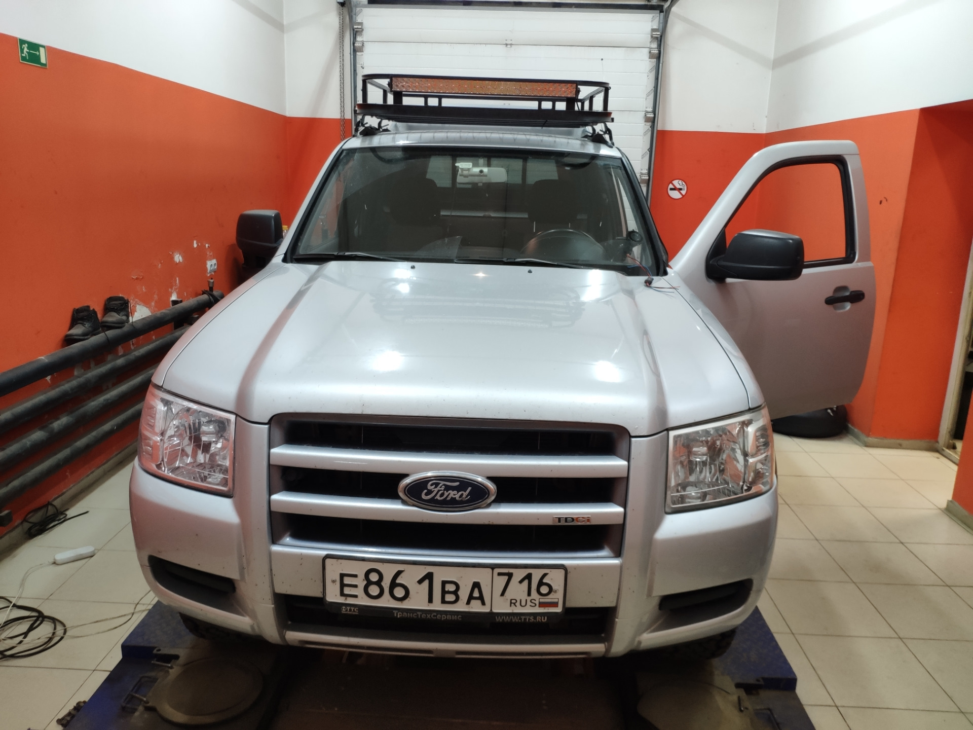 Световая балка — Ford Ranger (2G), 2,5 л, 2008 года | аксессуары | DRIVE2