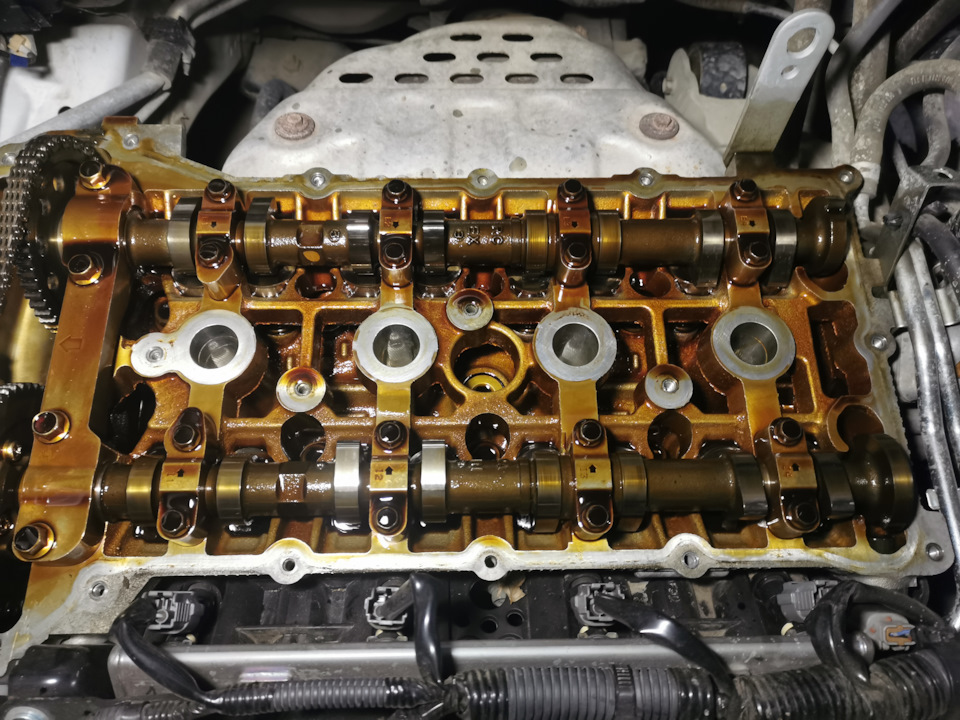 Замена прокладки клапанной крышки — Mitsubishi ASX, 2 л, 2013 года ...