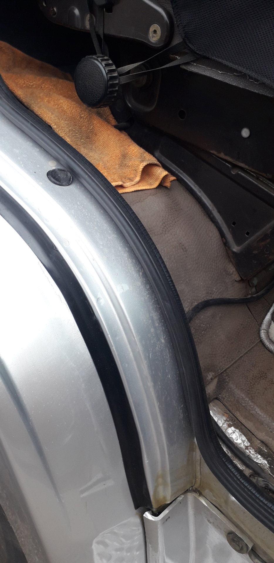 Уплотнитель дверей для моделей Мерседес Бенц от 809 до 1524 — Мерседес ...