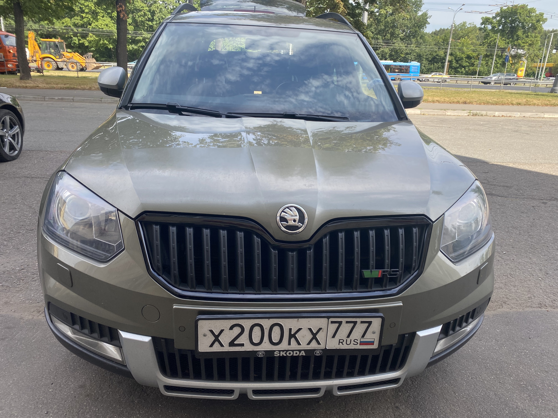 Решетка йети. Skoda Yeti антихром.