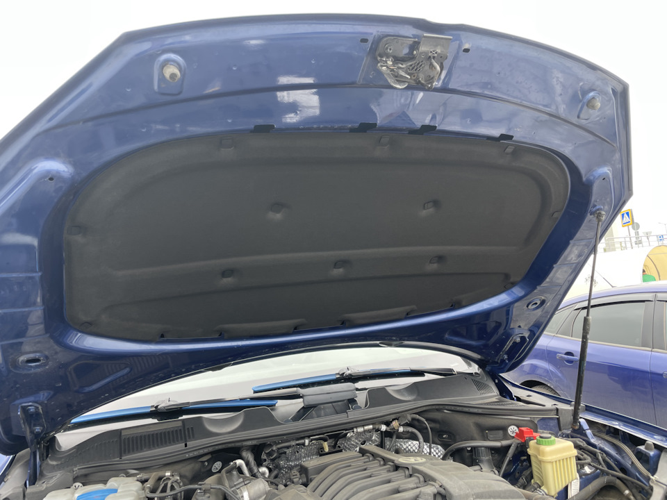 Шумоизоляция капота Touareg FL — Volkswagen Touareg (2G), 3,6 л, 2015 ...