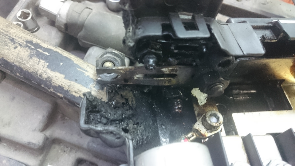 Чуть не сгорел — блок предохранителей. — Mercedes-Benz S-Class (W221 ...