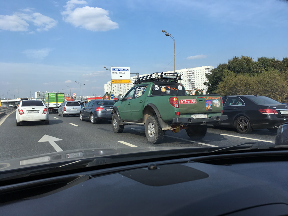 на обратном пути встретил какую то ЧУХЛУЮ с драйва. Найти не смог — Opel Insignia (1G)