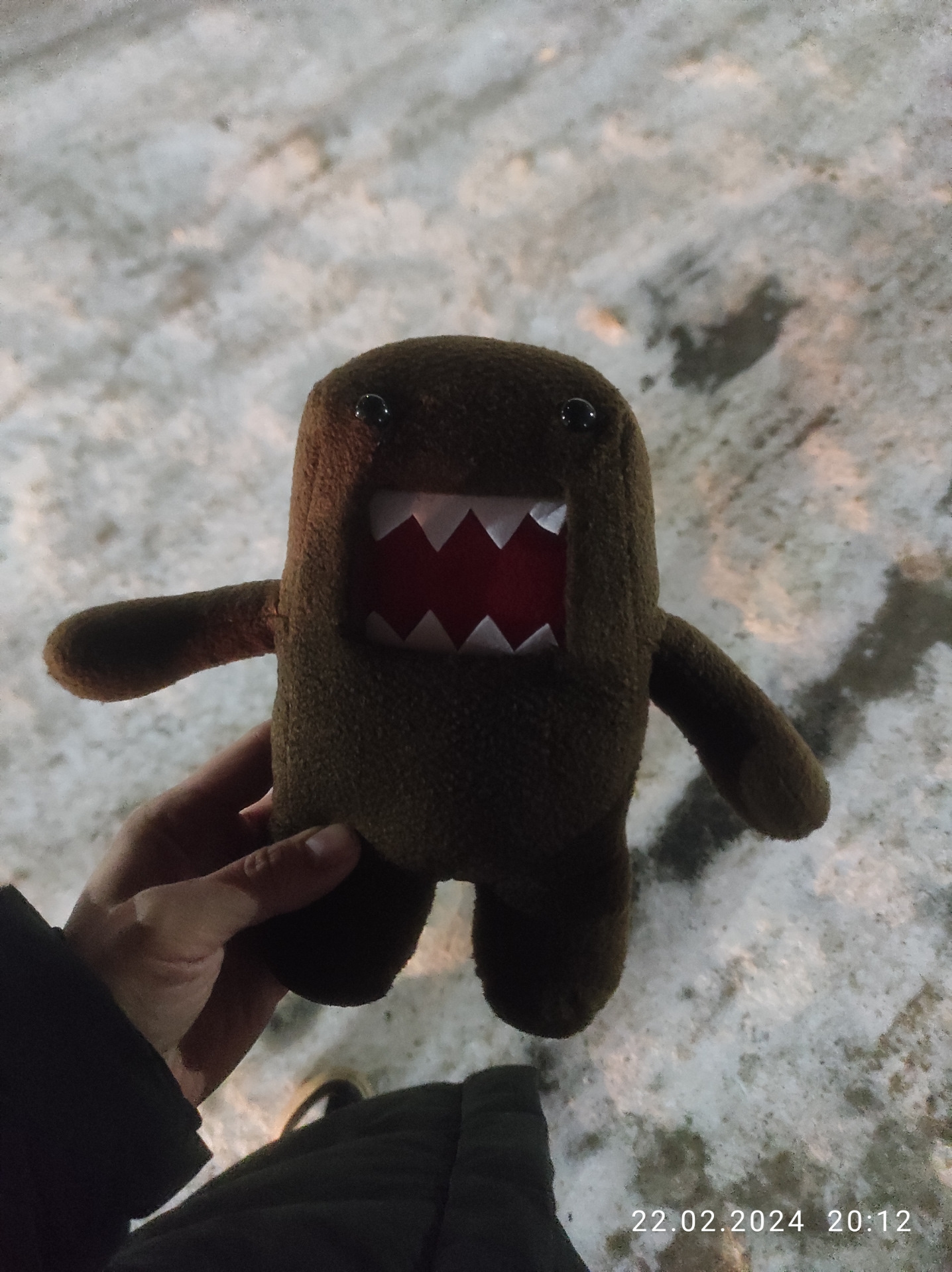 А где та с аллергией. Помню твои глаза. Ну погоди волк обнимает зайца. Ты со мной счастлив а куда деваться. Глаза говорят.