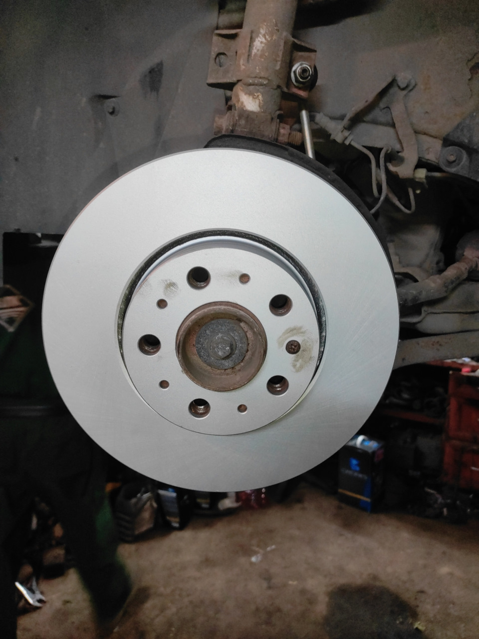 Замена масла, тормозные диски и колодки — Volvo S80 I, 2,4 л., 1999 ...