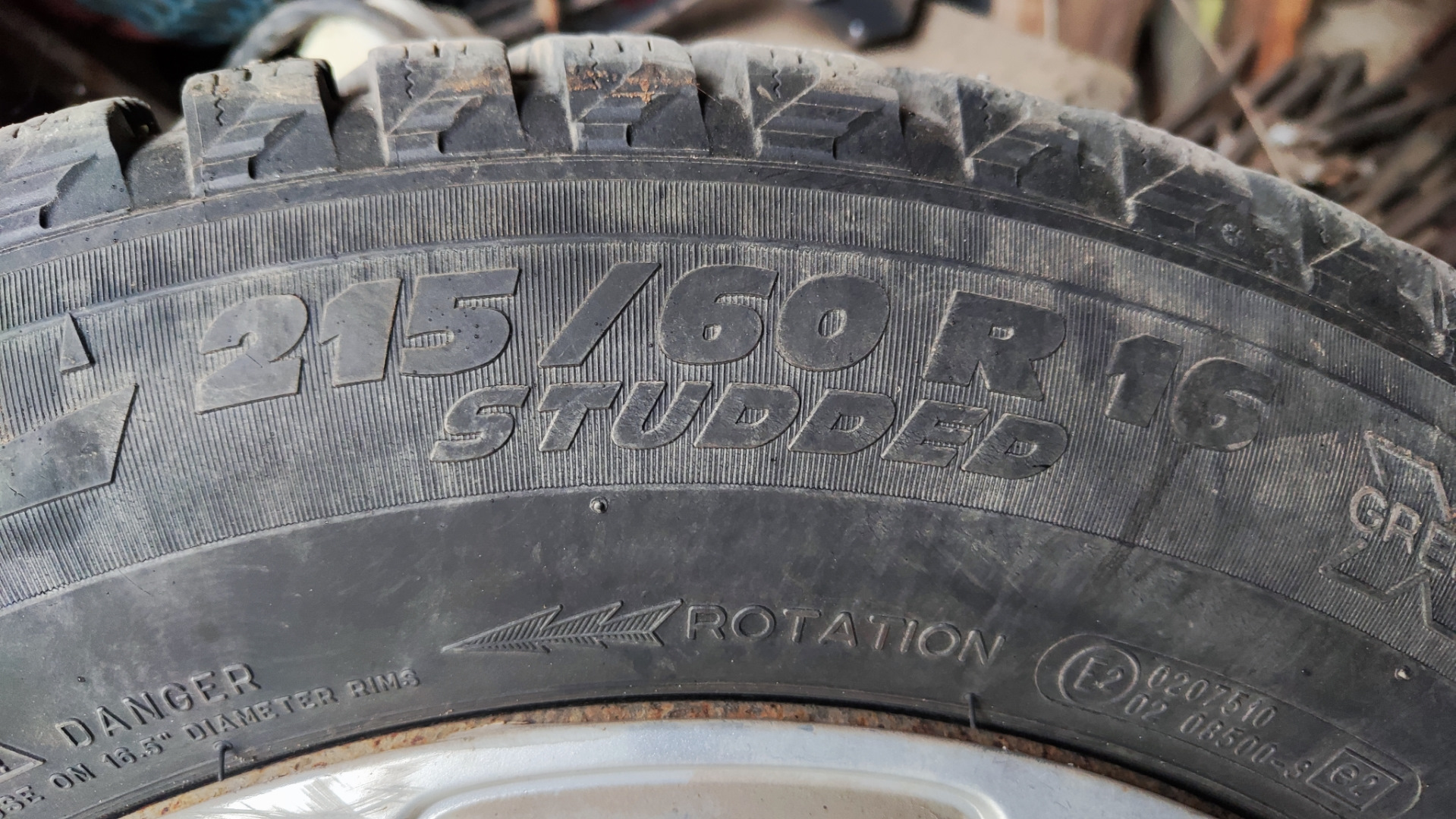 Меня резину на новую или нет? — Skoda Yeti, 1,8 л, 2012 года | шины ...