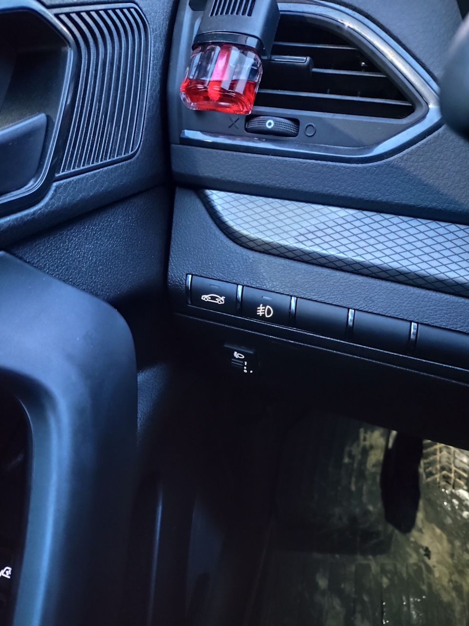 Фото в бортжурнале Lada Vesta (NG)