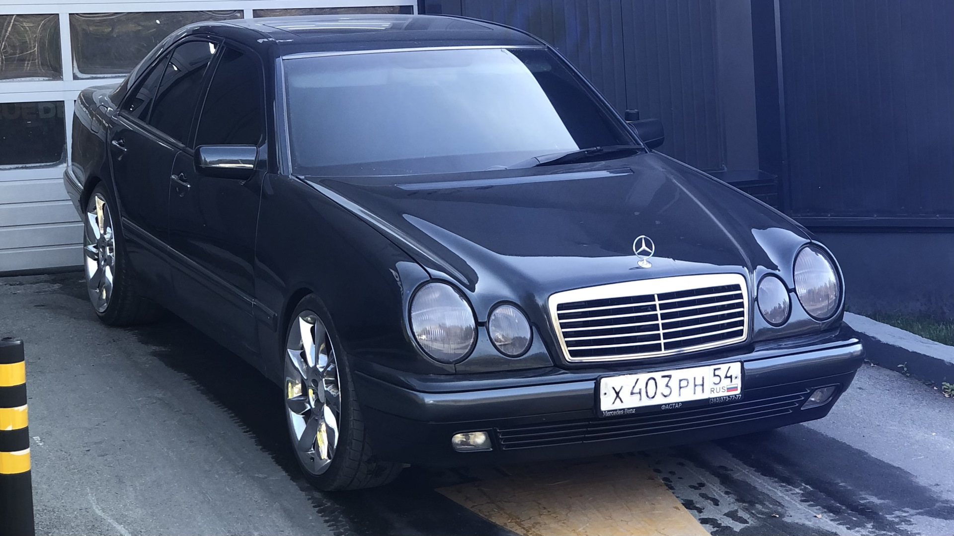 Преобразите свой W210 с помощью обвеса Ultimate Brabus: раскройте мощь и стиль вашего Mercedes-Benz