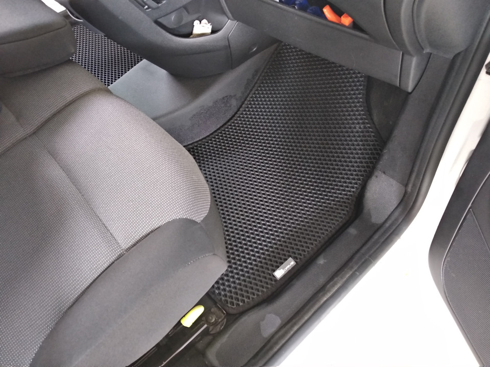 Бурлит в расширенном бачке. — Nissan Primera (P11), 1,6 л., 1997 года ...