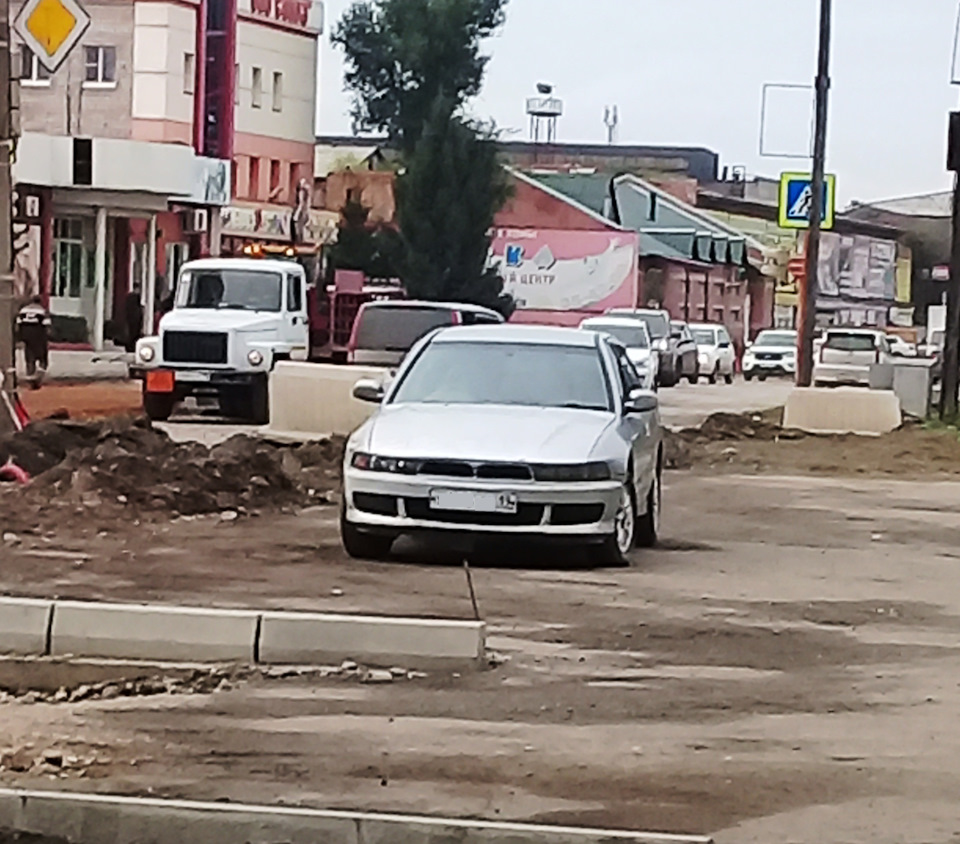 Как почистить фару изнутри? — Mitsubishi Galant (8G), 1,8 л, 2000 года ...