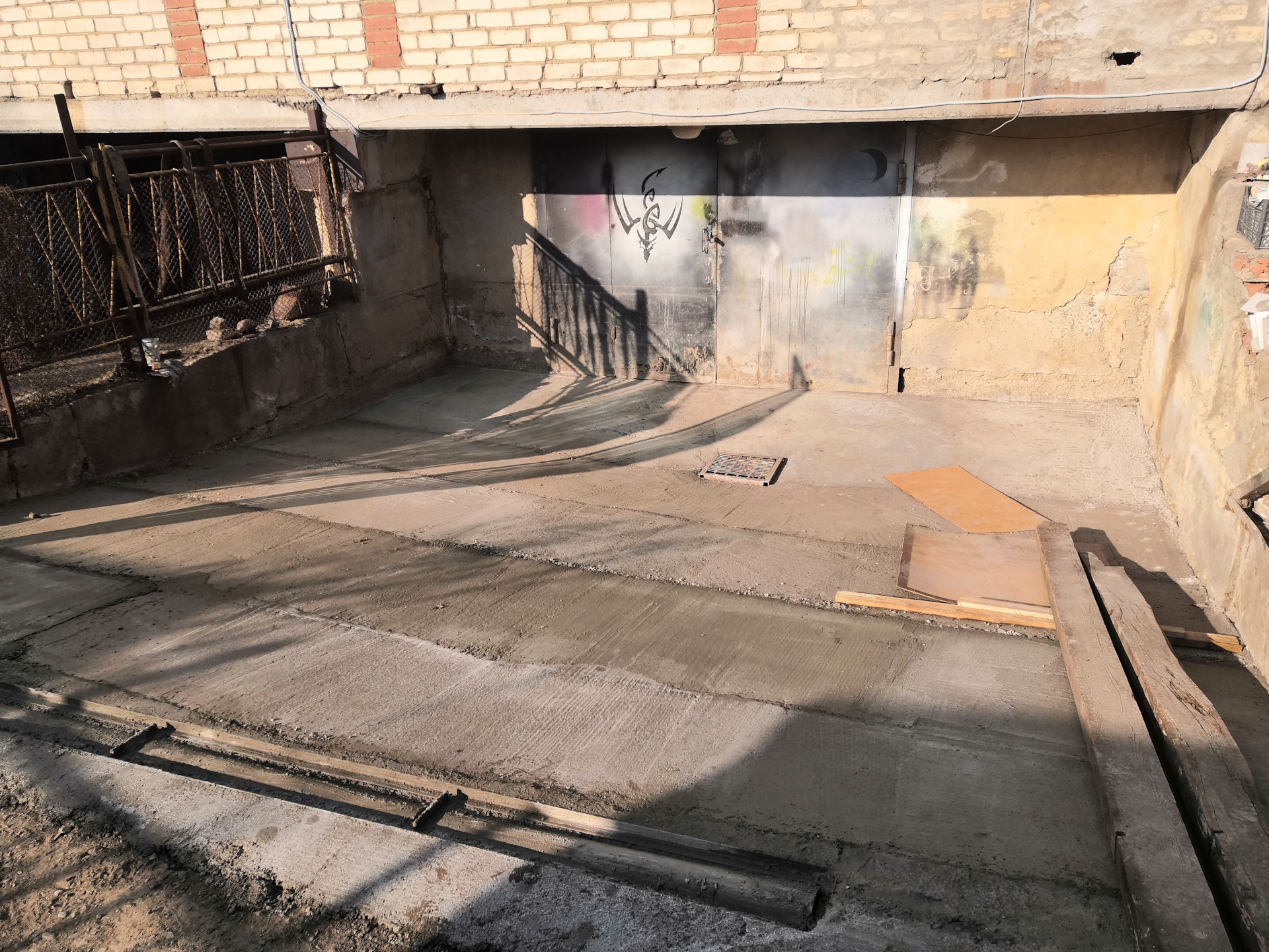 Облагородили въезд в гараж — DRIVE2