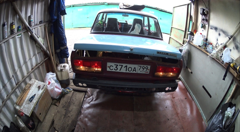 ПОДКЛЮЧЕНИЕ ЗАДНИХ ФОНАРЕЙ БЕЗ ПЛАТ ВАЗ 2107/ЗАМЕНЫ ЗАДНЕЙ КРЫШКИ ...