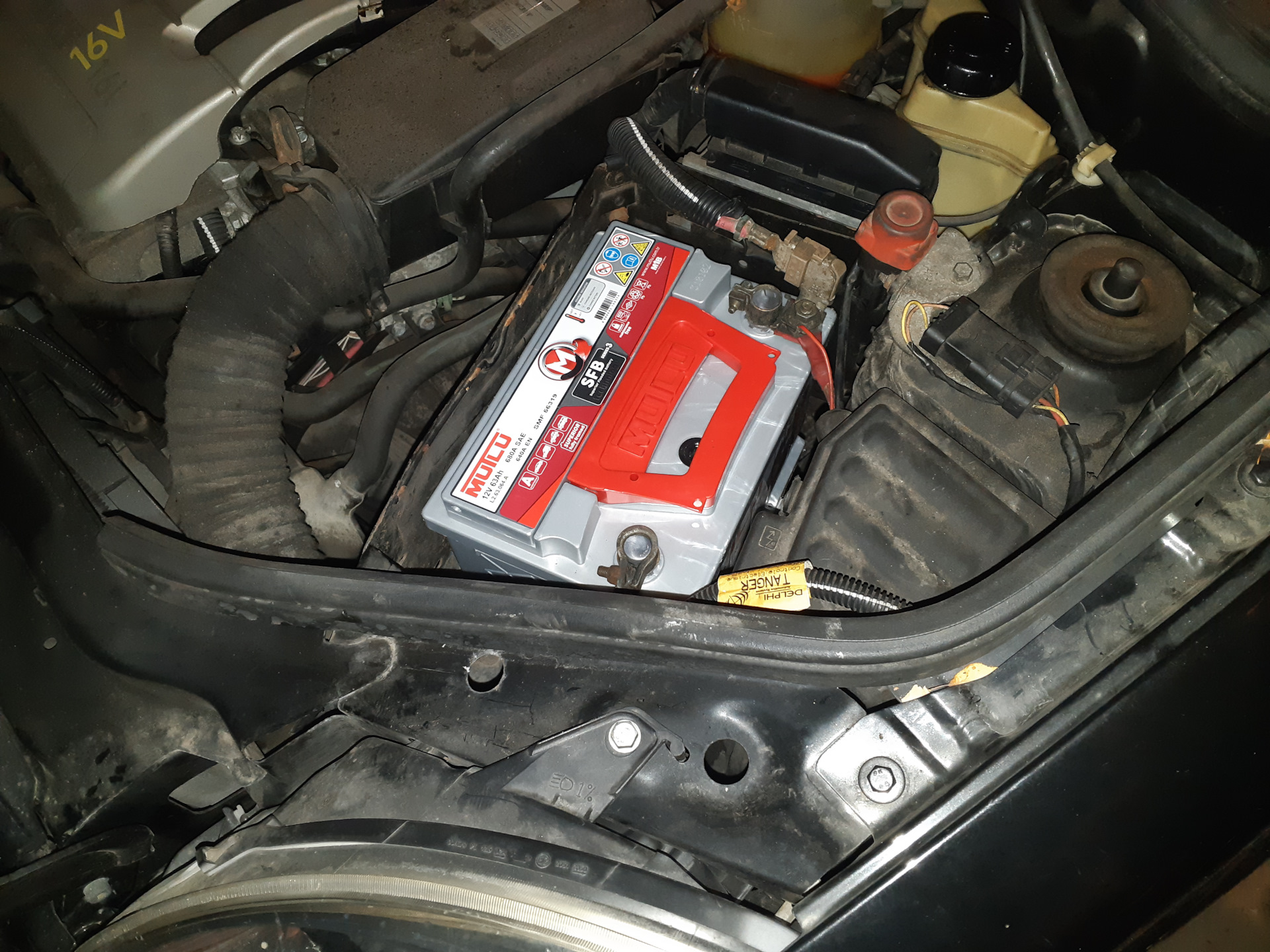 4. 6. Рено кангу акб. Рено кангу аккумулятор. Акб логан 1.