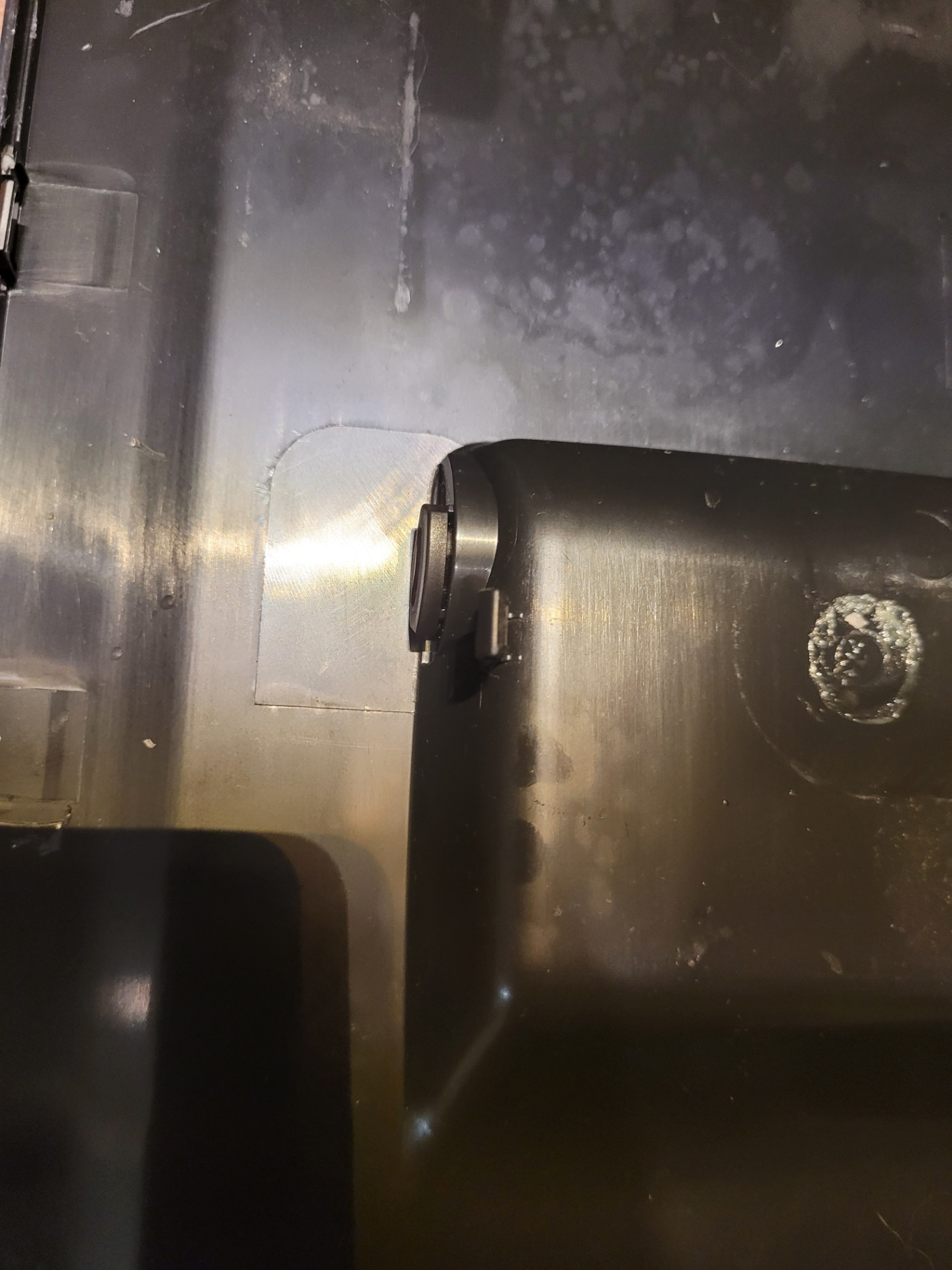 Ремонт лючка для лыж — Skoda Octavia A7 Mk3, 1,4 л, 2015 года | своими ...