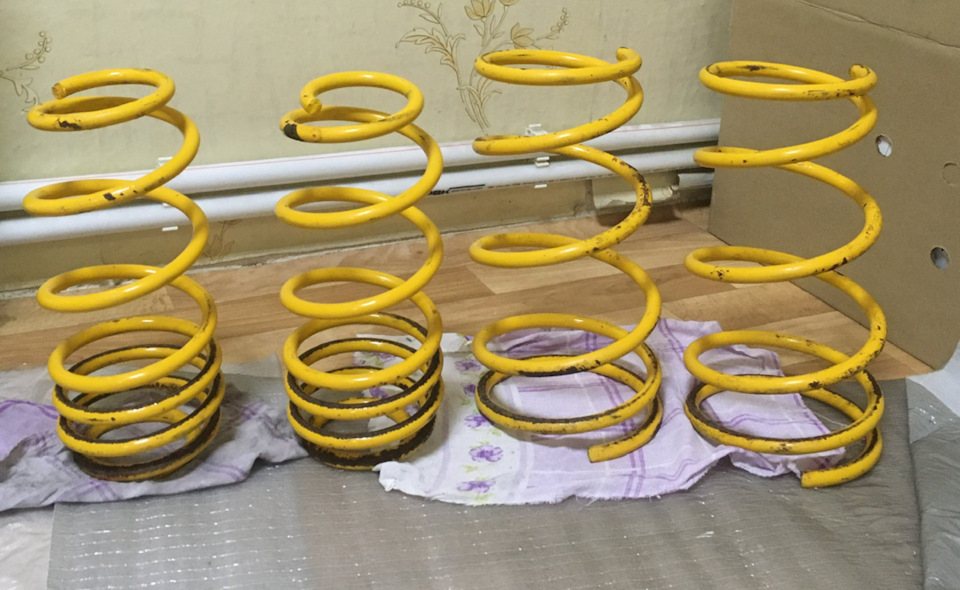 замена пружин — Toyota Yaris (p1), 1 л, 1999 года | тюнинг | DRIVE2