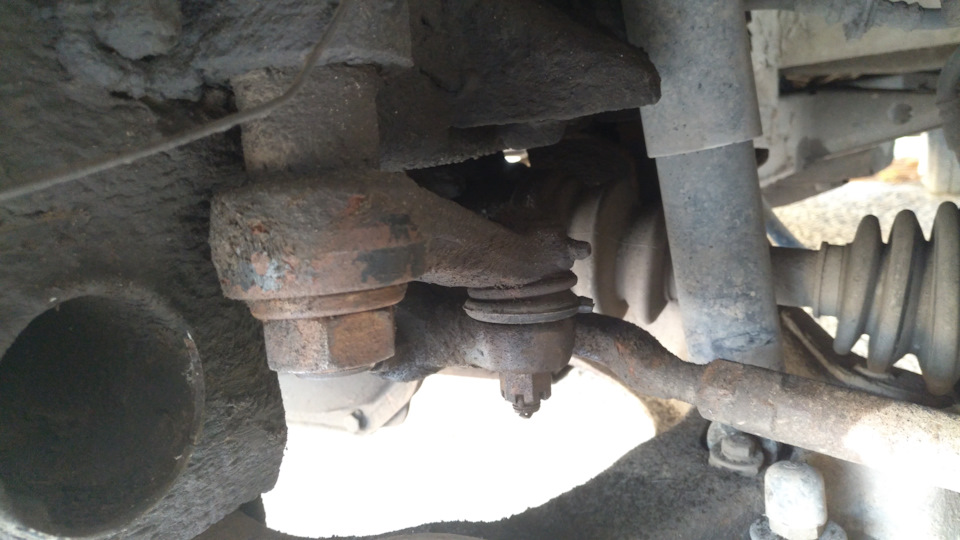 Замена рулевой сошки — Hyundai Galloper, 2,5 л, 1993 года | своими ...