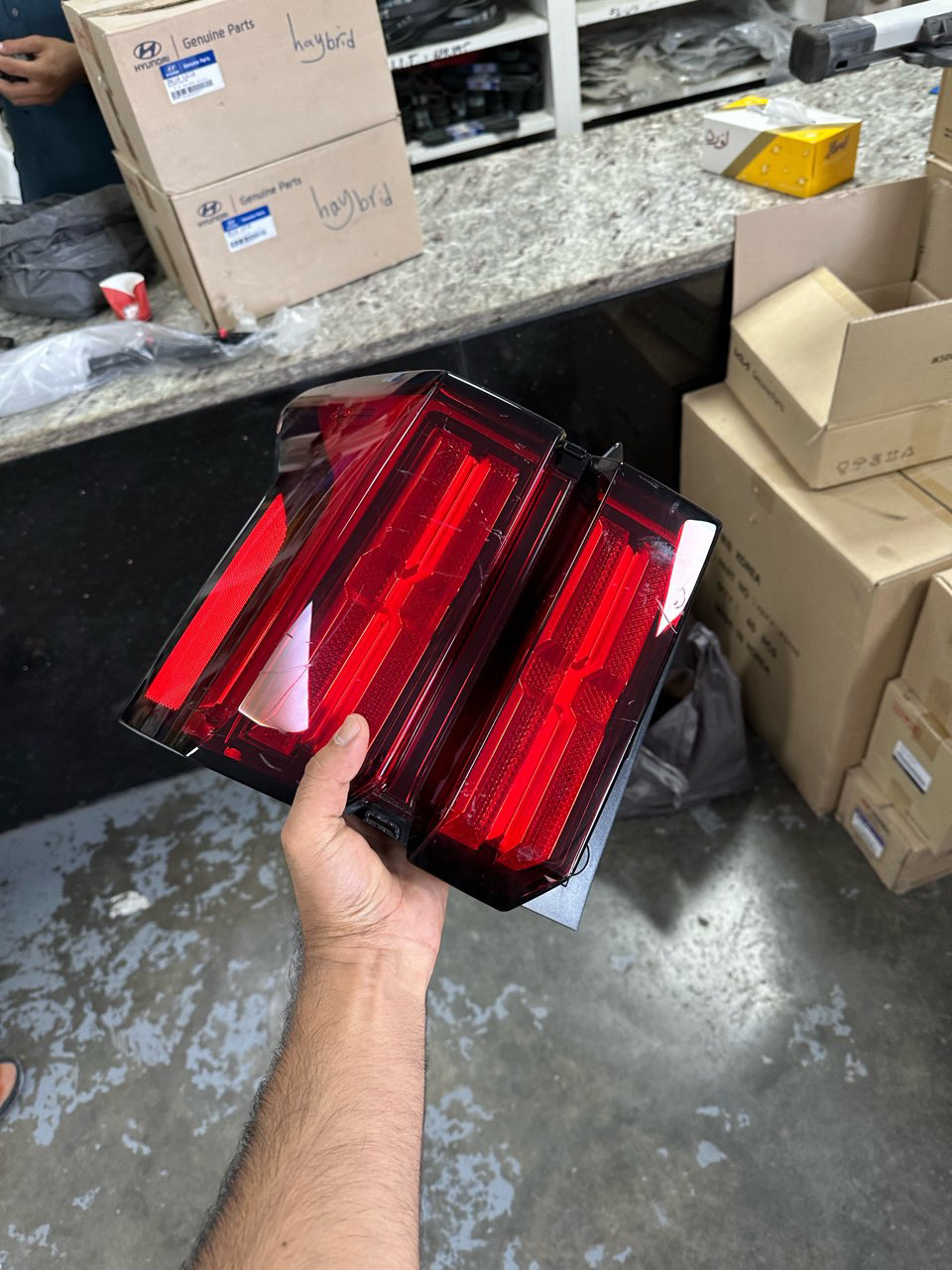 3. Вторая остановка. Порт Джебель Али (Дубай) — KIA Sorento (4G), 2,5 л ...