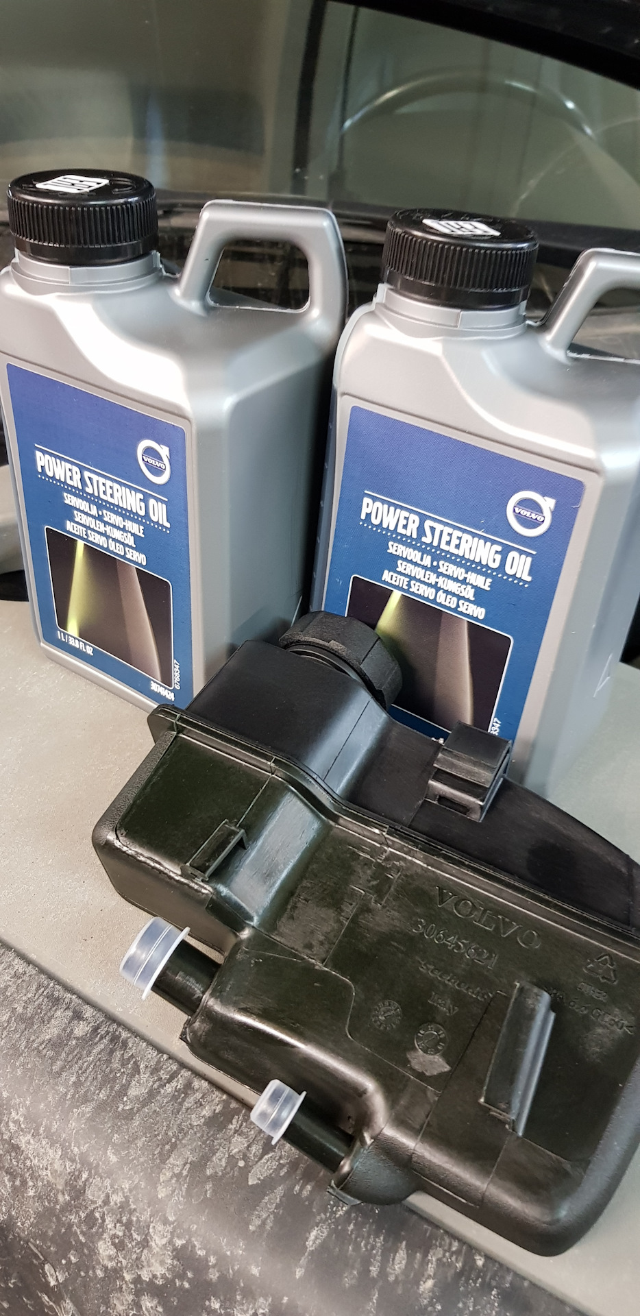 Замена жидкости ГУРа и его бачка. — Volvo XC90 (1G), 2,4 л, 2008 года ...