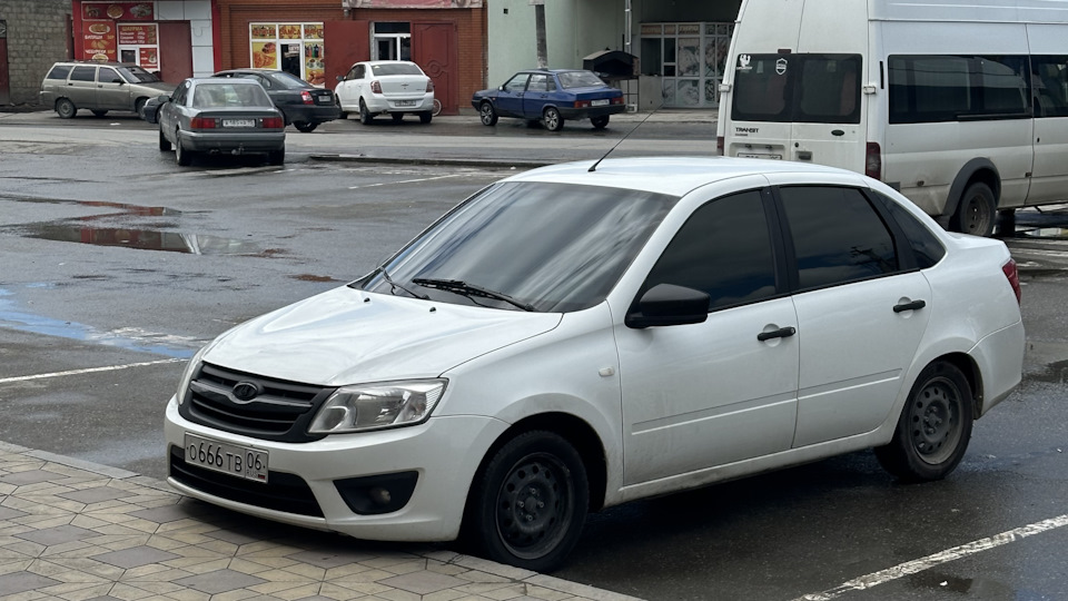Пост помощи. Скачет напряжение. — Lada Гранта, 1,6 л, 2016 года ...