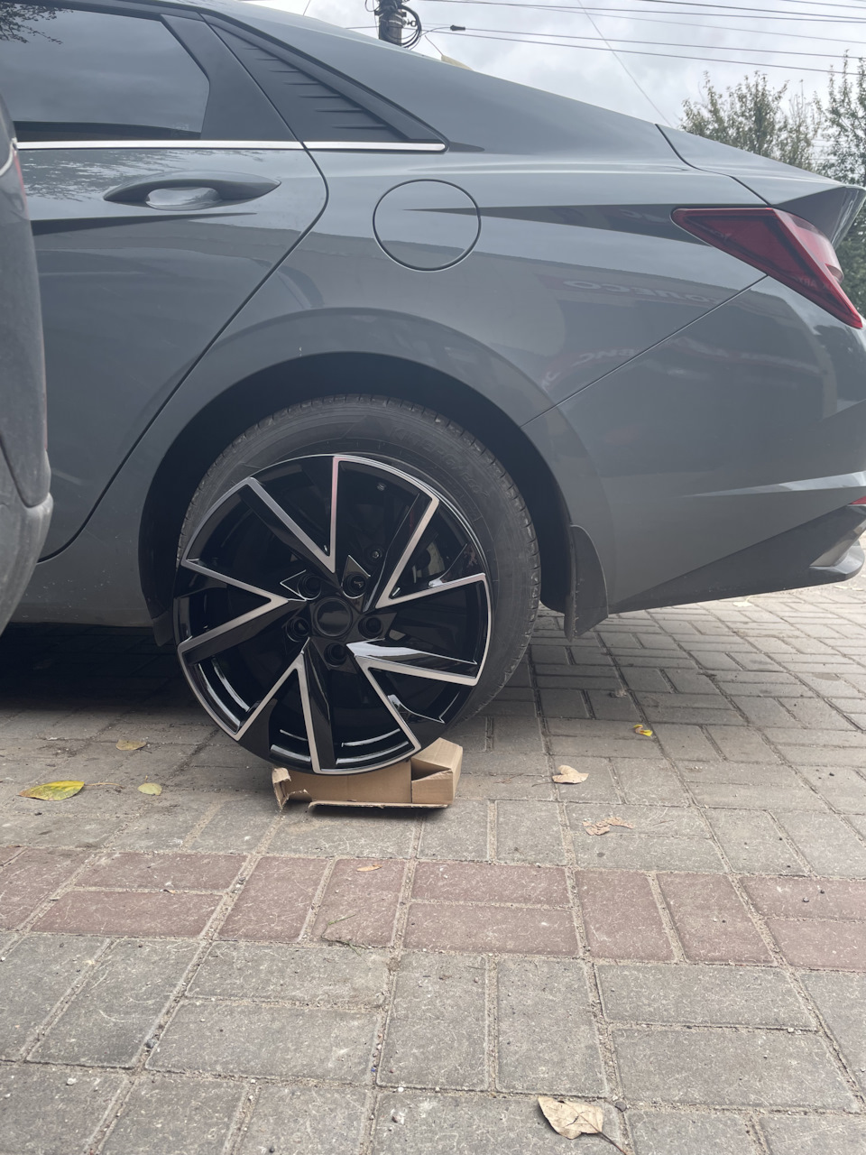 Привезли диски от Шкоды — Hyundai Elantra (7G), 2 л, 2021 года ...