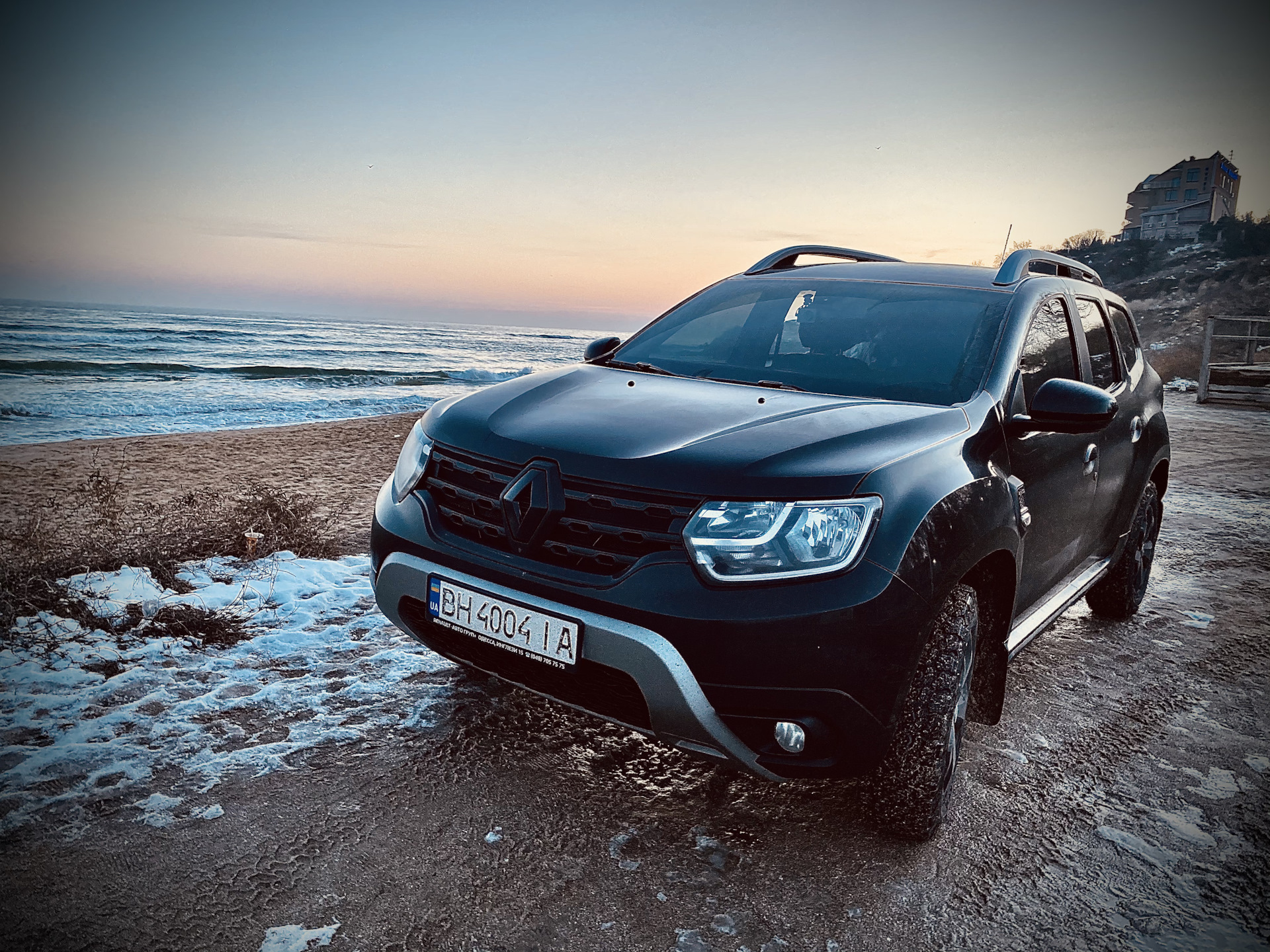 Рено дастер 12. Renault duster 2015 белый. Renault duster 2015. Рено дастер серый базальт. Рено дастер воронеж.